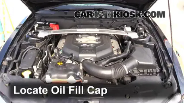 2012 Ford Mustang GT 5.0L V8 Coupe Huile Ajouter de l'huile